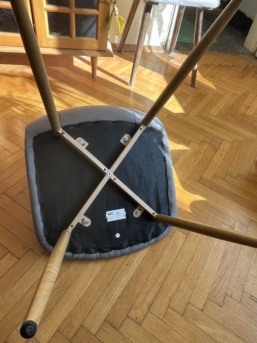 Трапезен стол скандинавски стил