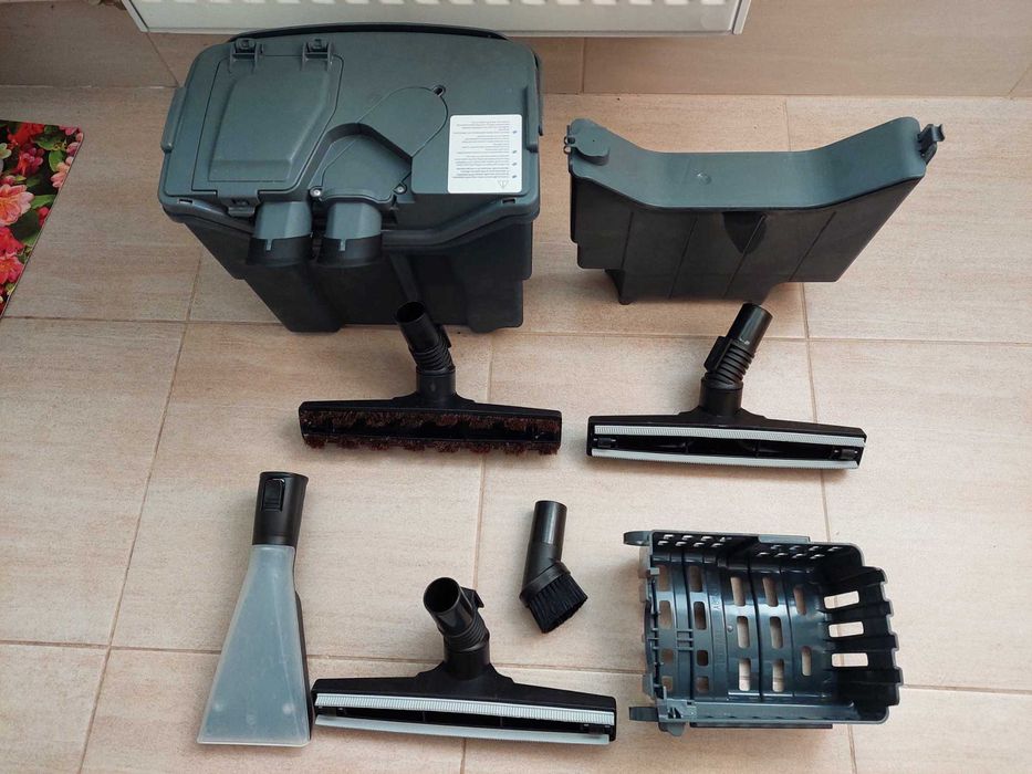 Accesorii aspirator zelmer ( bosch) in stare f buna