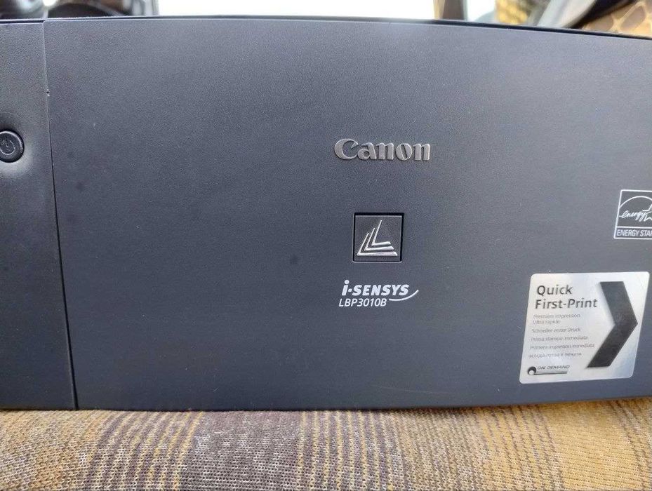 Недорого продам лазерный принтер