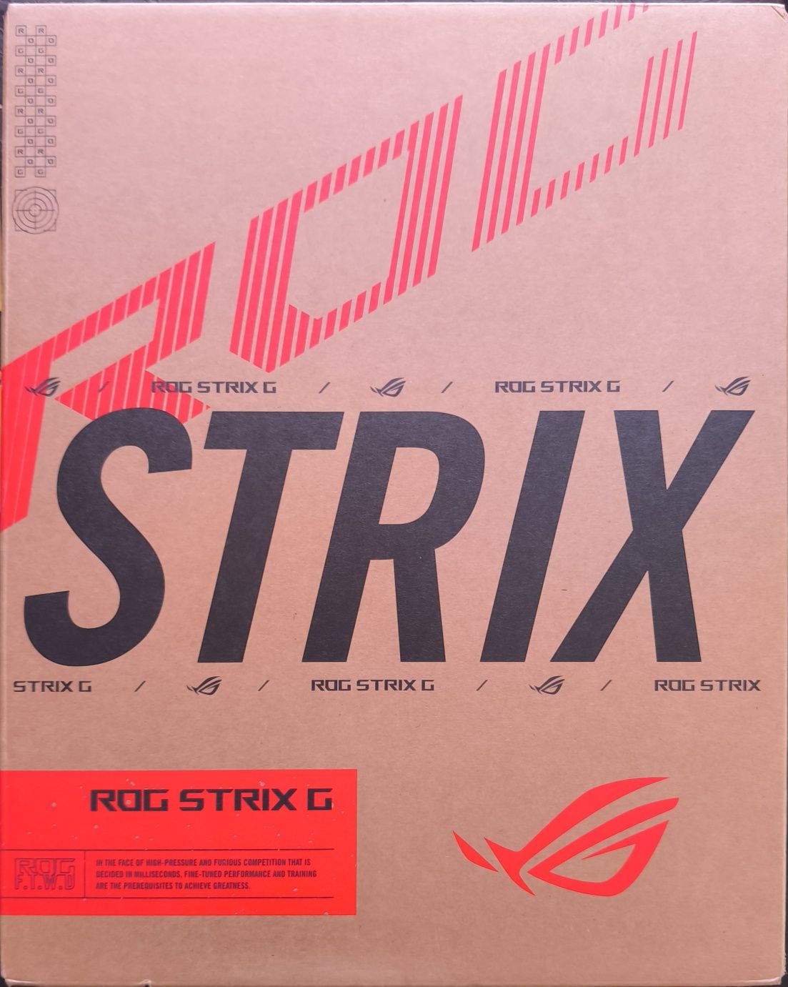 Продавам Геймърски лаптоп  ROG Strix G16 G614JU-N3111