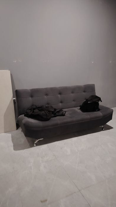 Продам компактный диван