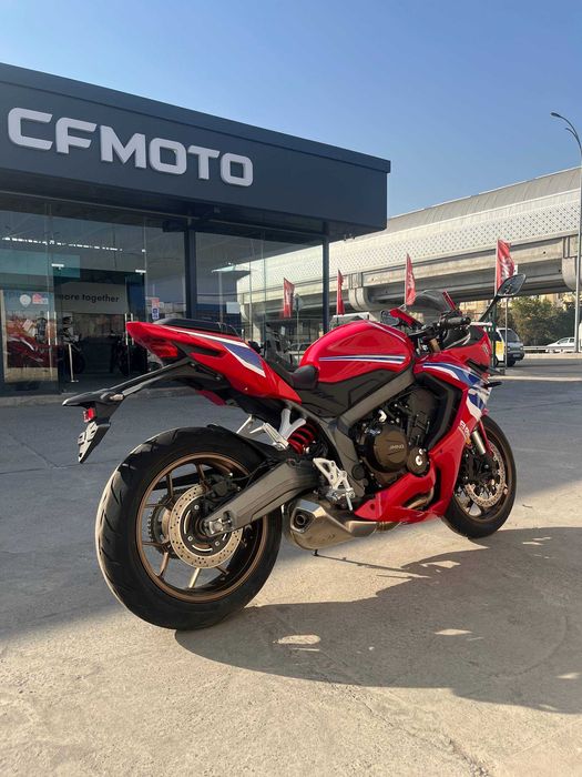 Новый спортбайк yenCBR800