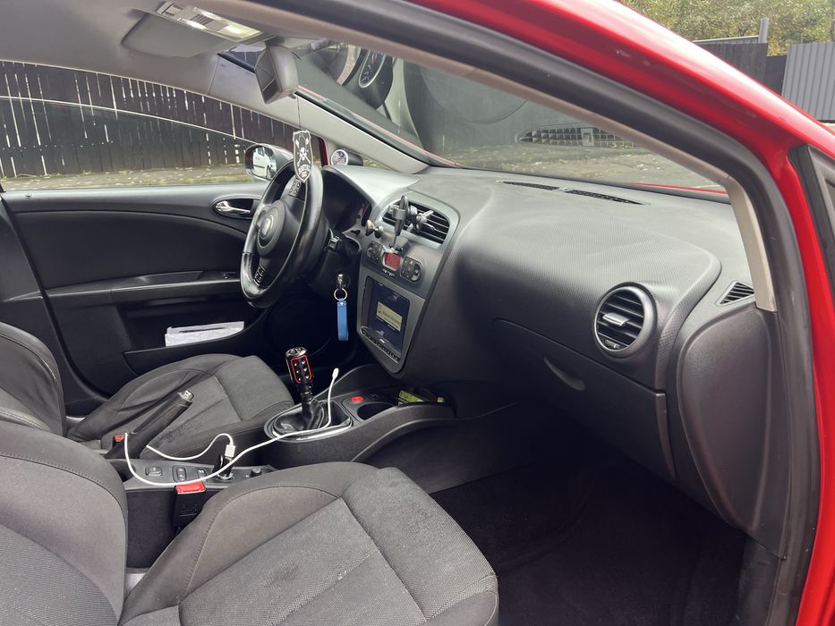 Seat leon /FR/2009/2.0 TFSI 300 cp xenon