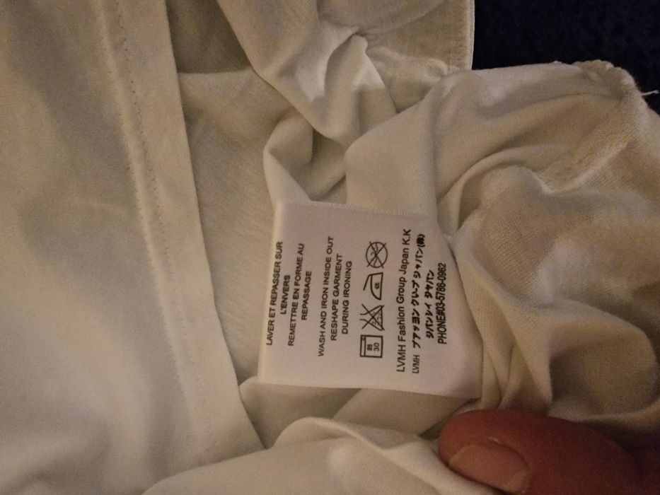 Vand tricou Givenchy