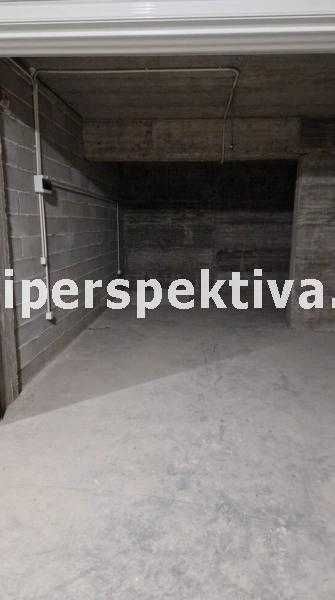 реф.17742 Подземен гараж, Остромила!