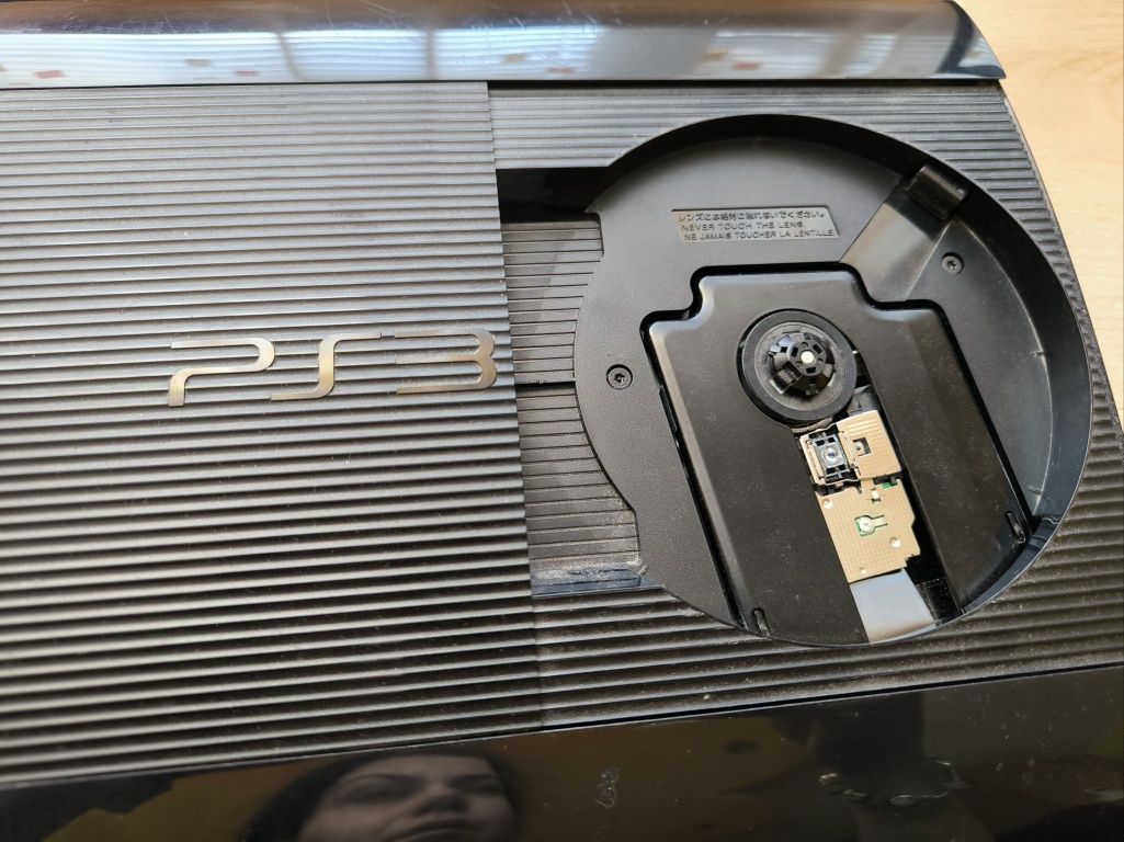 Playstation 3 с два джойстика