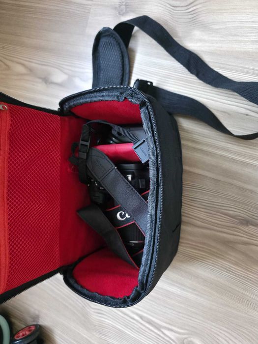 Aparat foto Canon EOS 1300D D-SLR