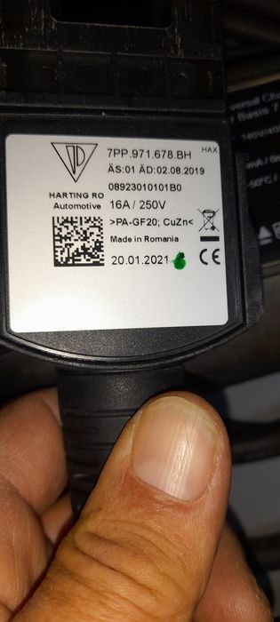 Incarcator universal audi e tron