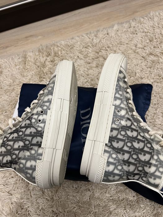 Оригинални обувки Dior B23