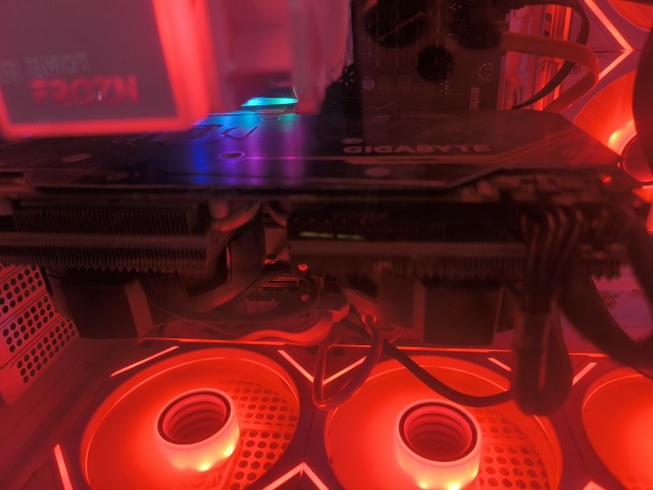 Ryzen 3600 + Vega 64 8 gb