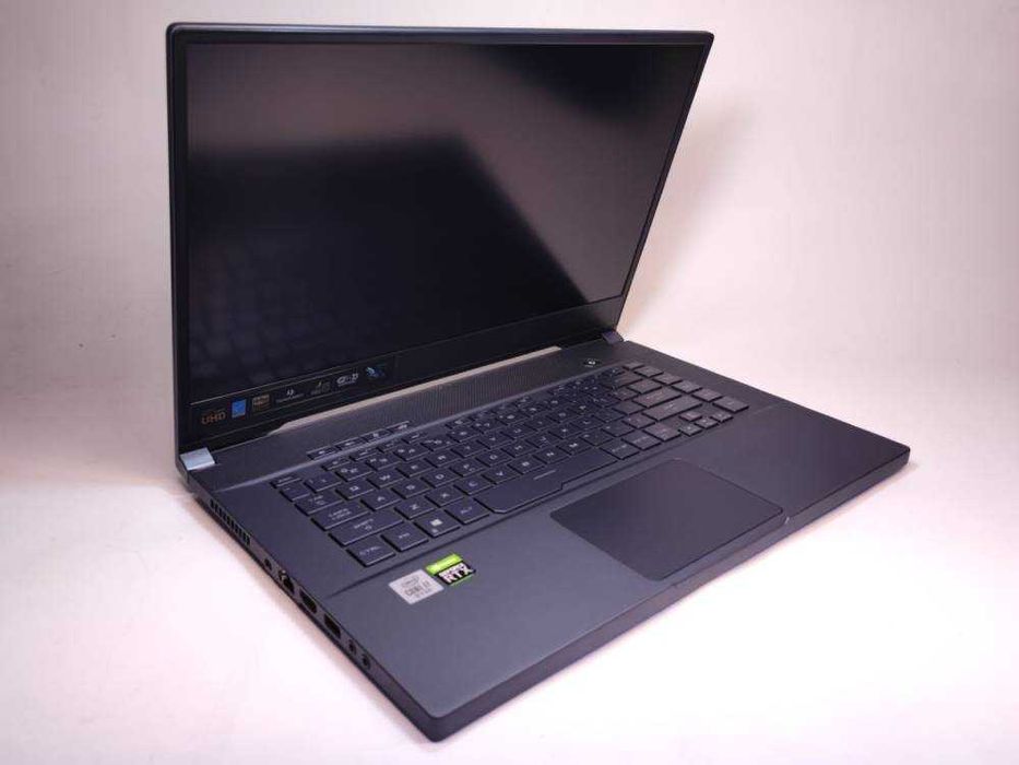 Asus Rog Zephyrus M15  i7-10875H, RTX 2070 Max-Q (8GB) | TotalConvert