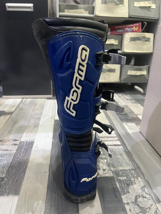 Продавам мотокрос ботуши