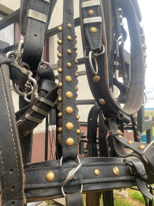 Vand ham ca nou foarte puțin folosit