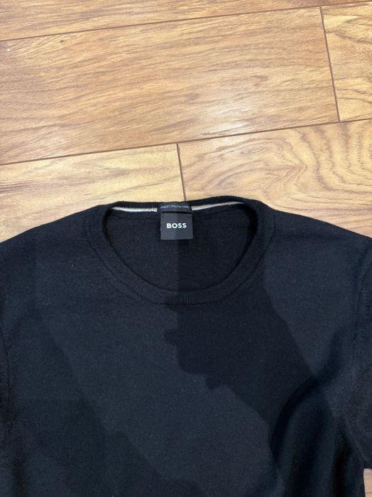 Мъжки Пуловер Boss естествена вълна черно цвят оригинален