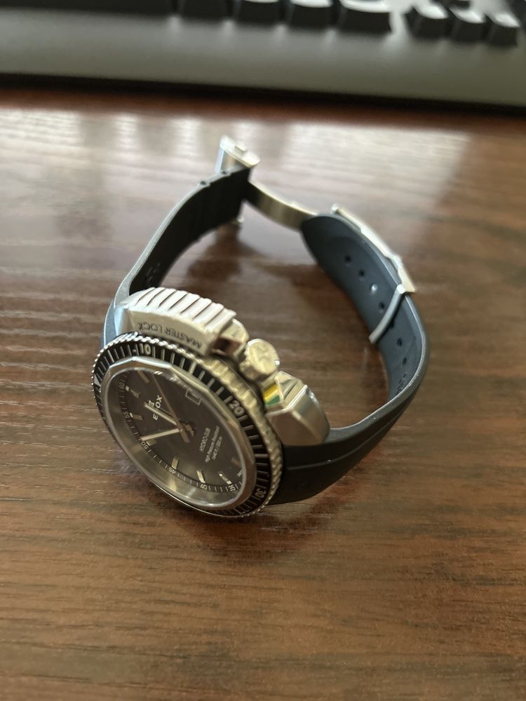 Часовник EDOX кварц