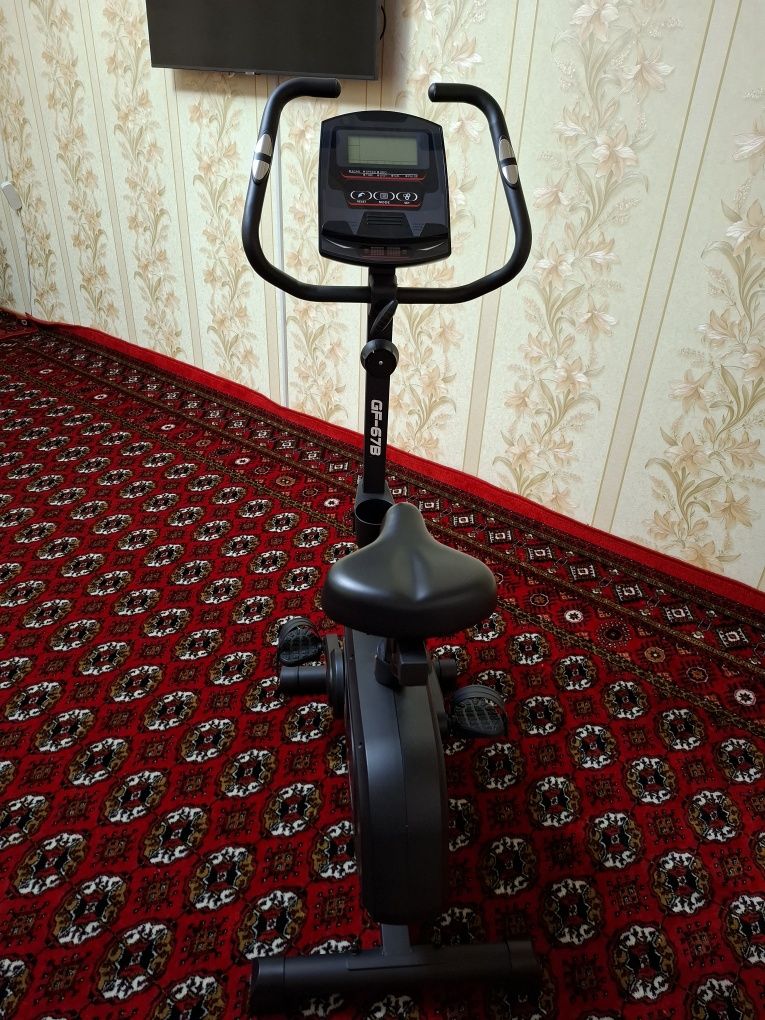 Велотренажёр General Fitness GF-67B почти новый — 3 млн сум, торг