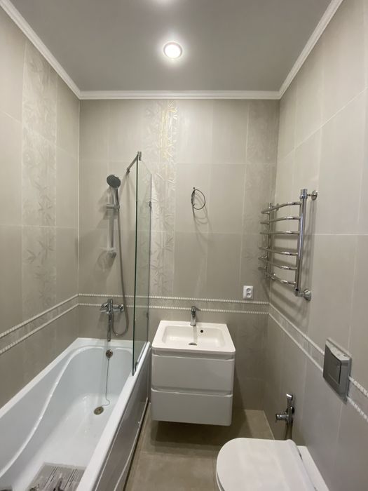 Плиточник, плотник, сантехник. Сан.узел под ключ.