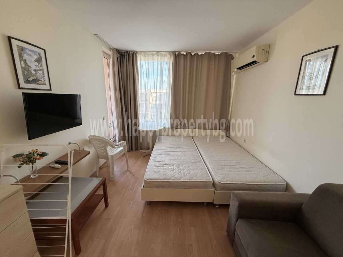 Продава се Тристаен апартамент в к.к. Слънчев бряг - 73 кв.м за 932 €/кв.м - Снимка #2
