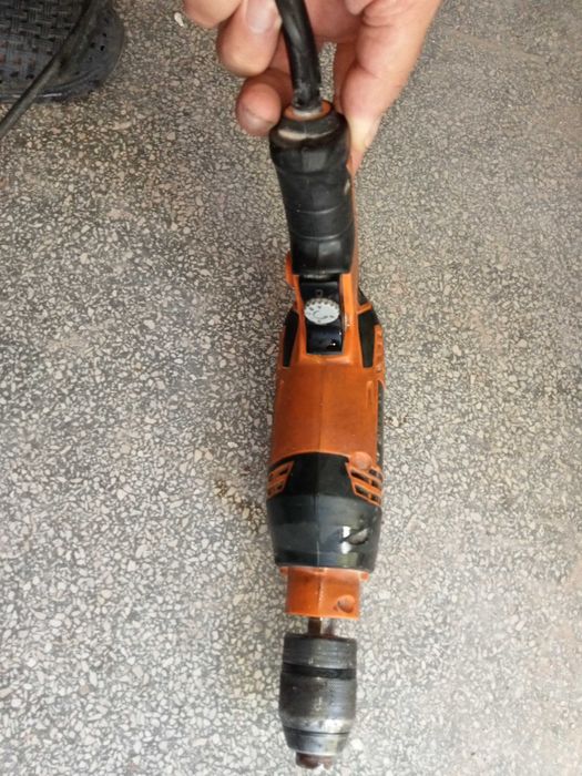 Bormasina AEG si cu Percutie.Model:AEG SBE650 R.Poze Reale