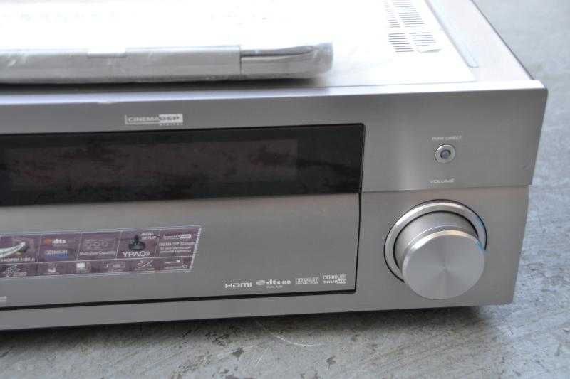 Amplificator Yamaha RX-V 3800 cu telecomanda- high end amplifier