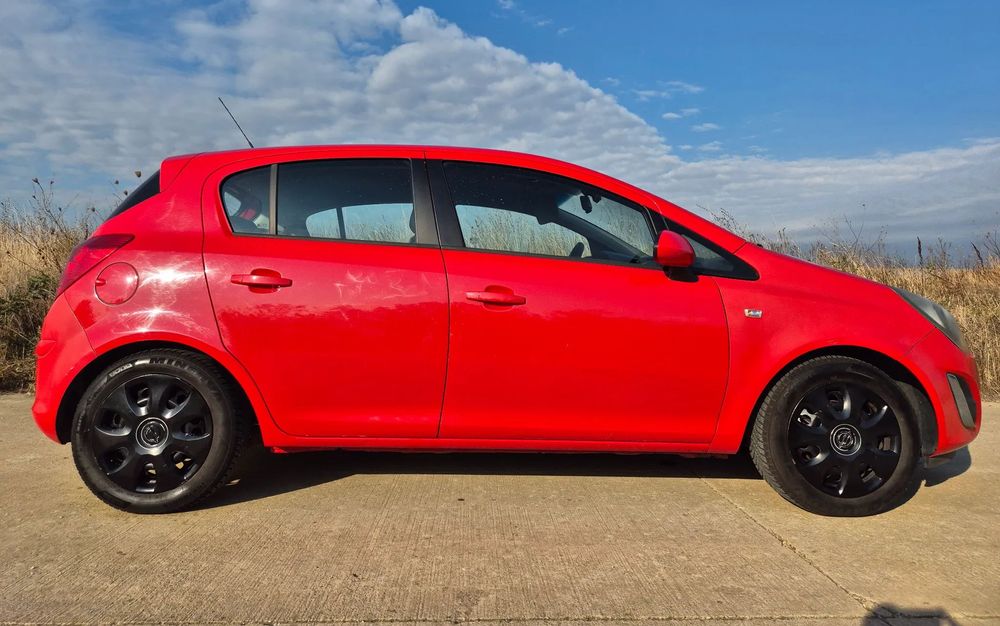 Opel Corsa proprietar, stare foarte buna, accept orice verifiecare sau test