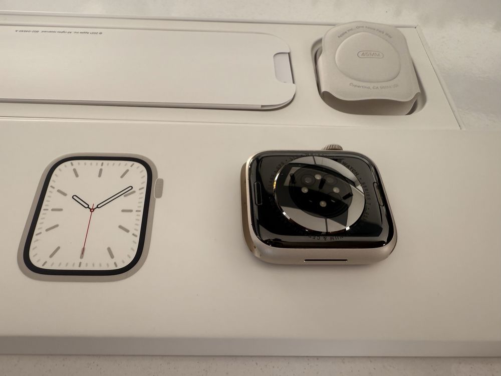 Apple Watch  S7 45 mm LTE Starlight Aluminum Case