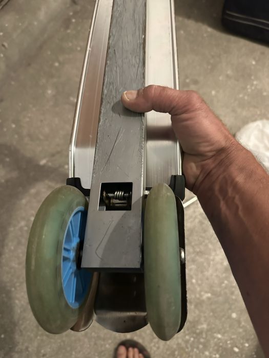 Trotineta din aluminiu ,folosita putin