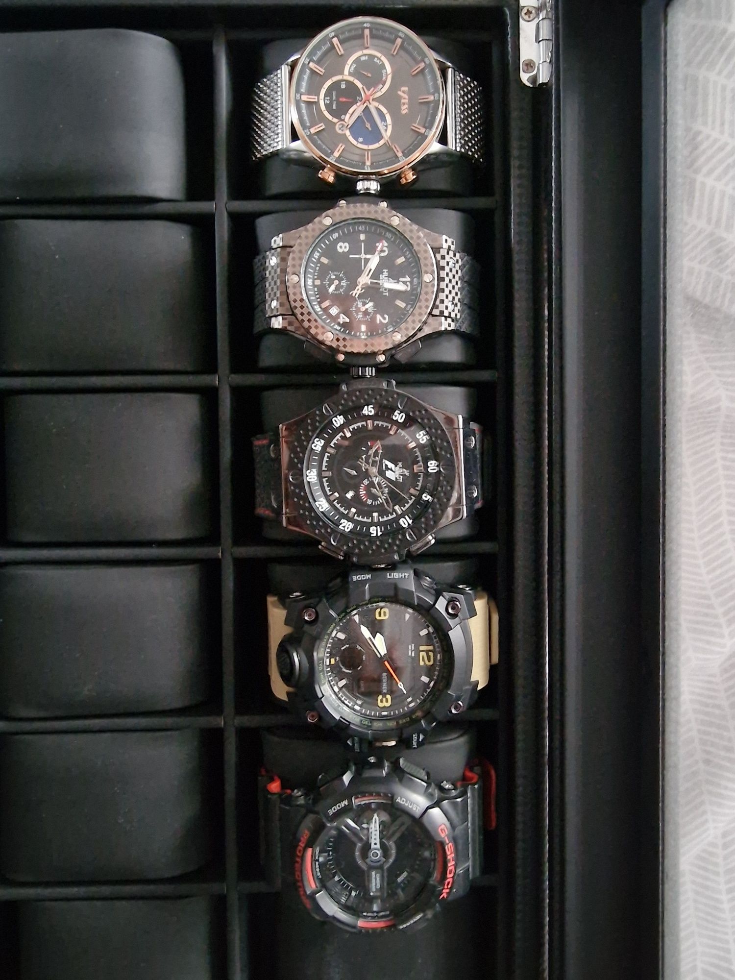 Часовници G Shock EXESS HUBLOT