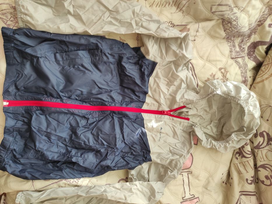 Яке Quechua дъждо и ветроустойчиво, 143-152, 12 г.