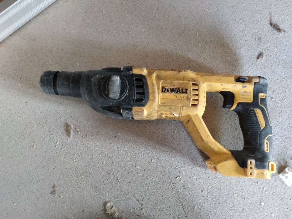 Rotopercutor DeWalt brushless  defect