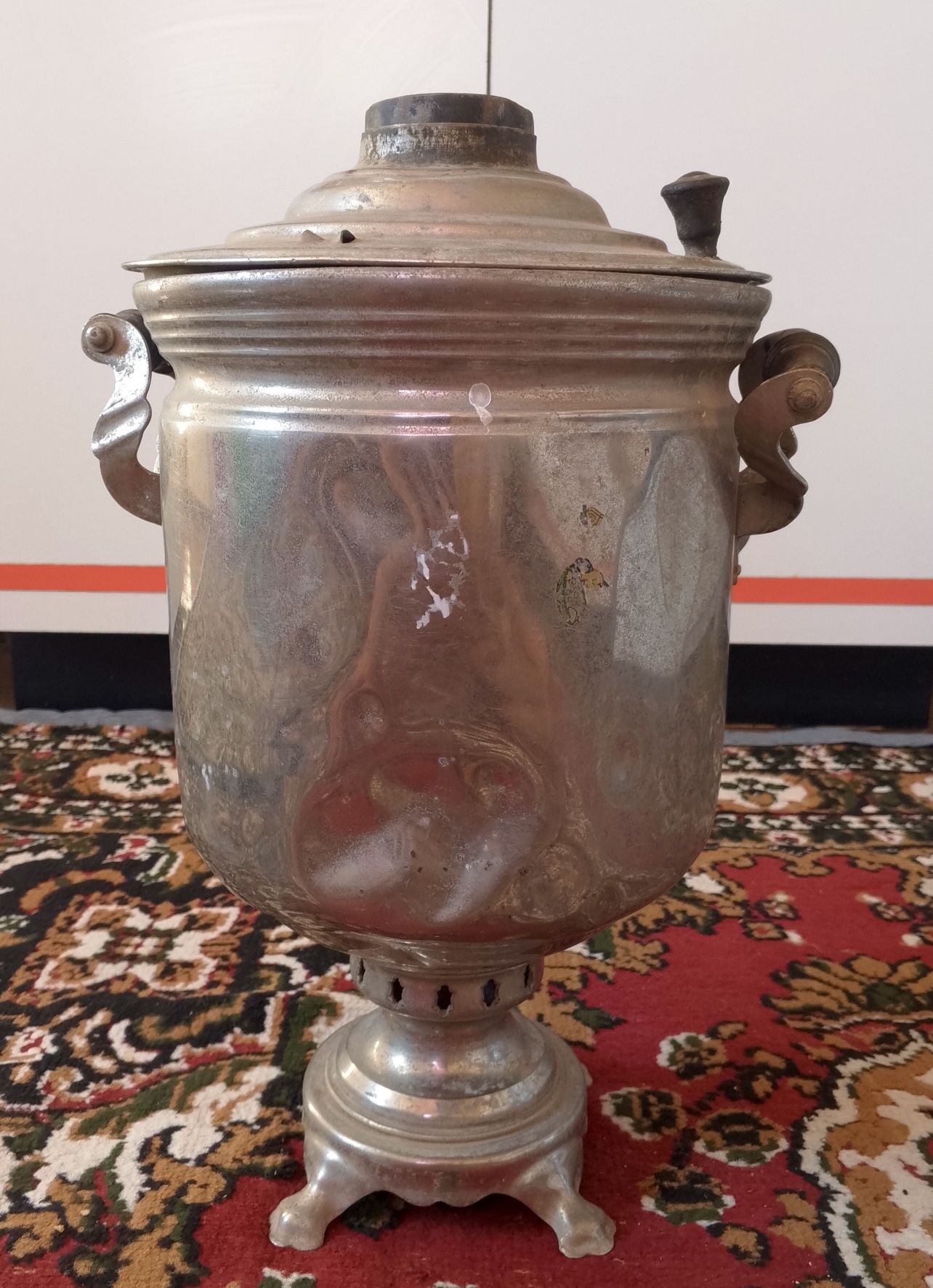 Ески самауар сатылады.