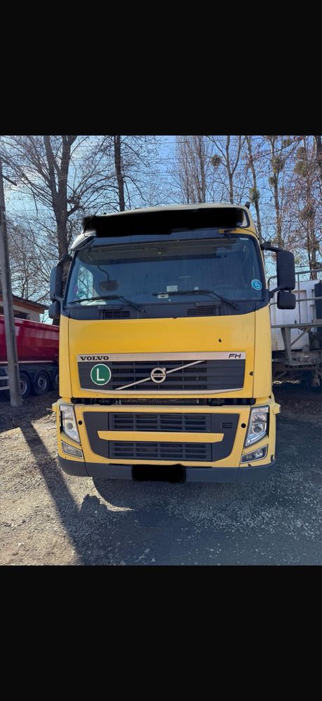 Cap Tractor Volvo Fh 12 460