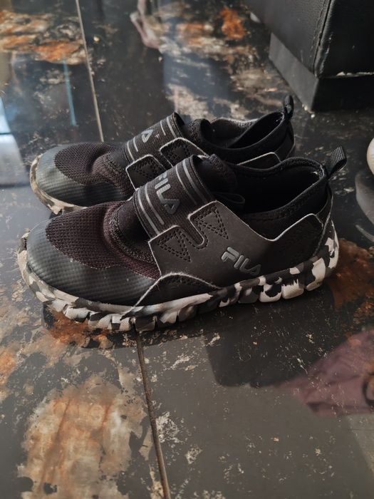 Adidași Fila, marime 30