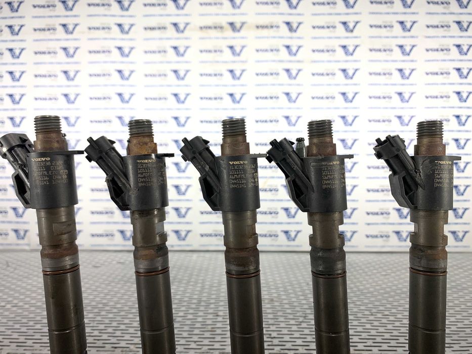 Injectoare motor euro 5, D3, D5 Volvo S60 V60 XC60 XC70 S80 V70.