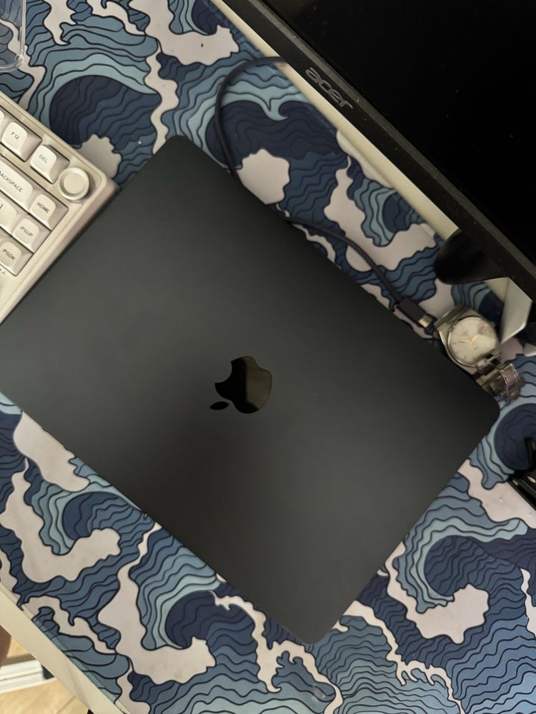 Macbook m2 100% в идеальном состоянии