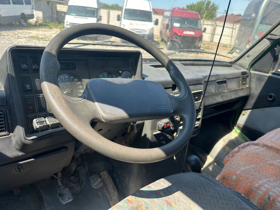 Iveco carosata basculanta