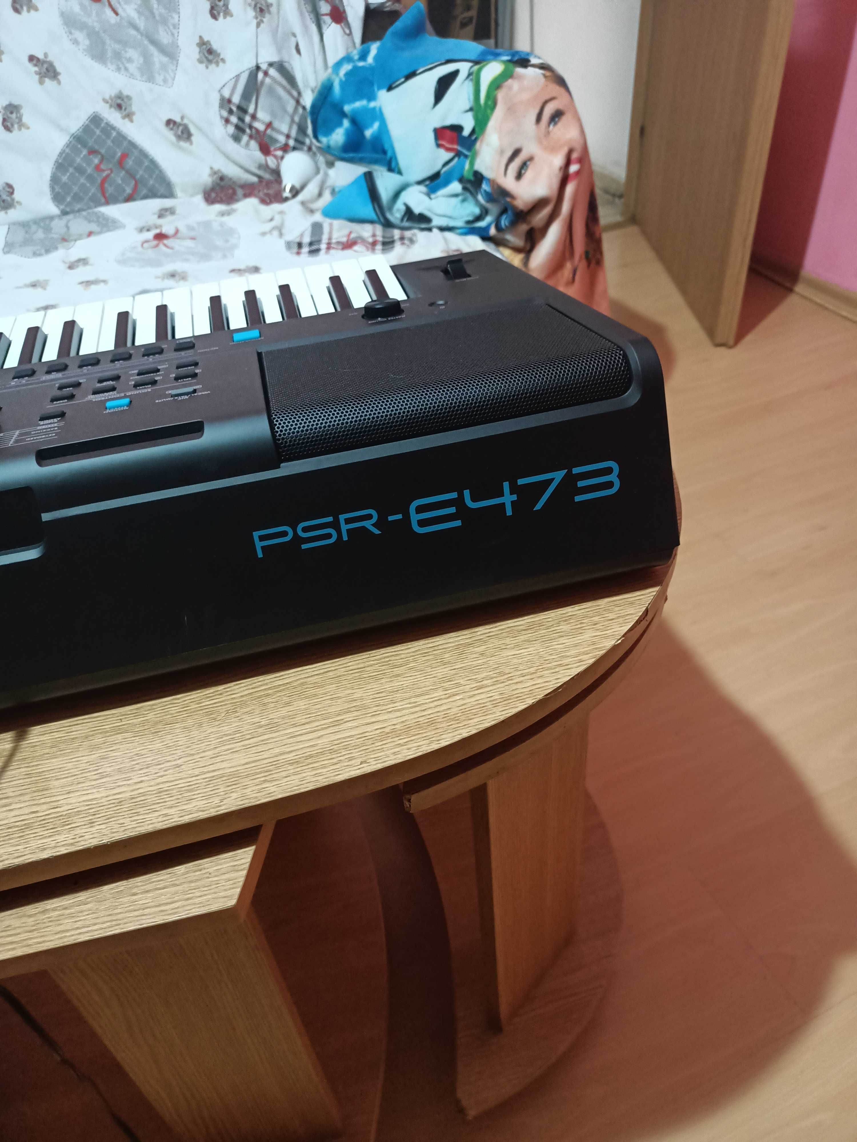 Vând orga Yamaha PSR E 473