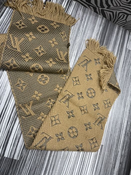 Fular-Esarfa LOUIS VUITTON colectia noua-Poze reale100% Calitate super