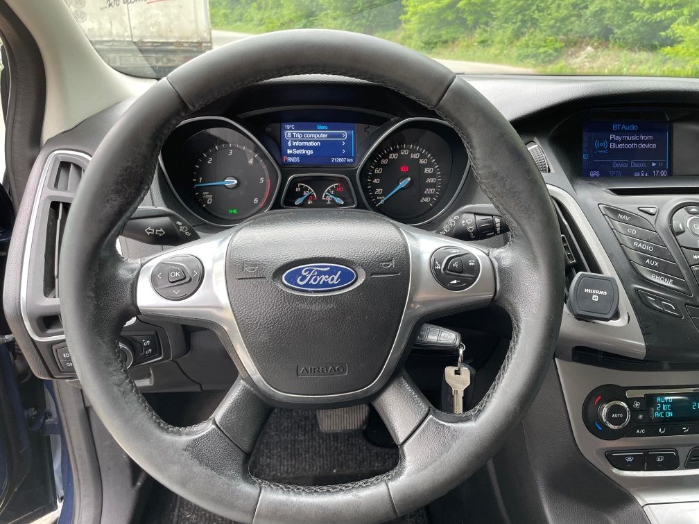 Ford Focus 2013 automat