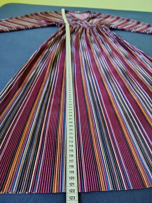 Rochie Pull & bear lungă cu mâneci lungi