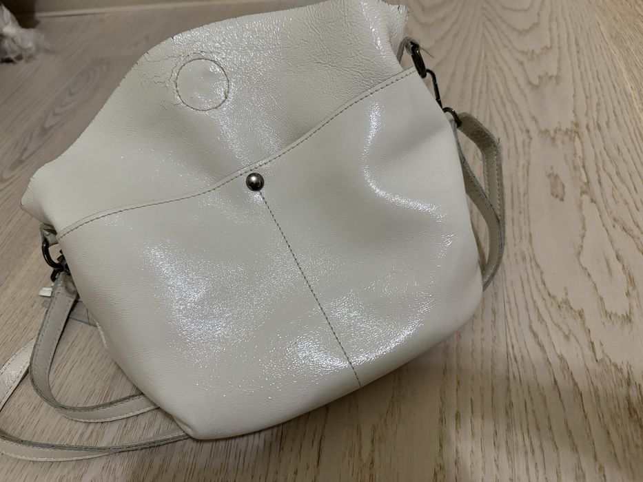ЖенскаЯ белая сумка