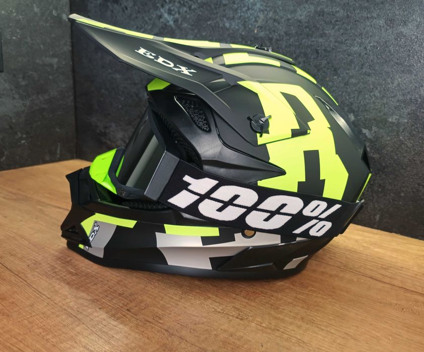 Перфектният Коледен Подарък! Каска за Мотокрос, Велосипед, Тротинетка