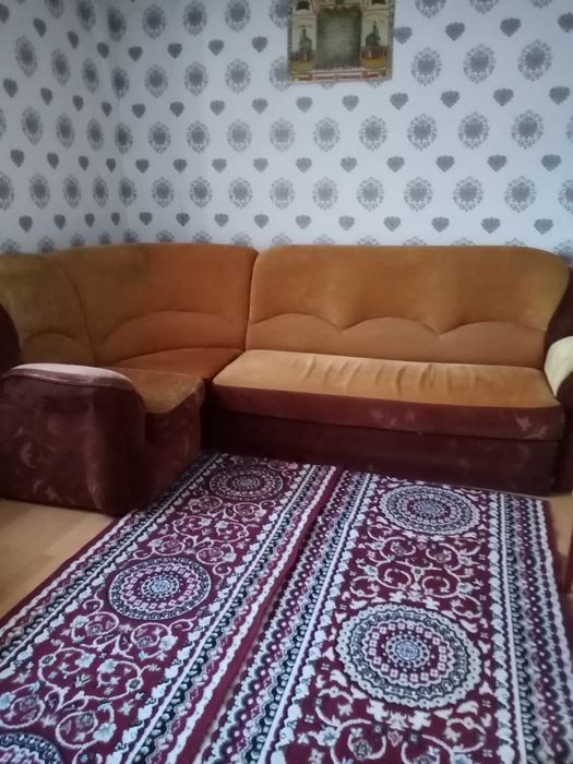 Продам диван, хорошего качества, раздвижной Торг. Самовывоз