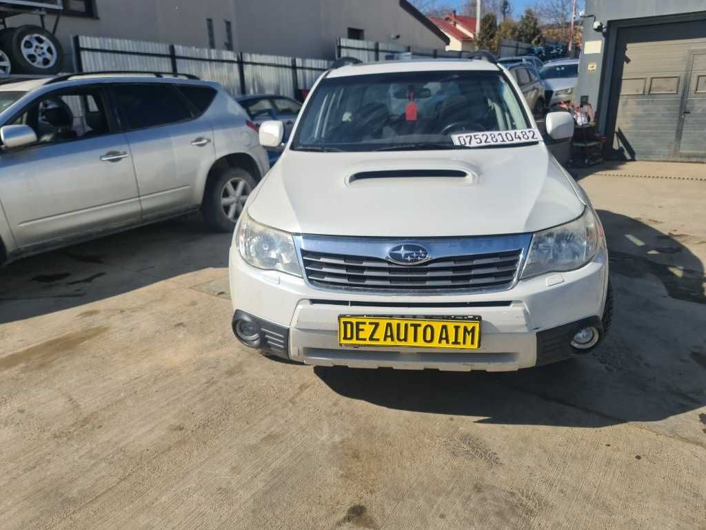 Dezmembrez dezmembram Subaru Forester 2.0 diesel an 2011