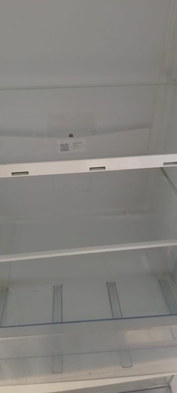 Продаетс 1 холодильник советский