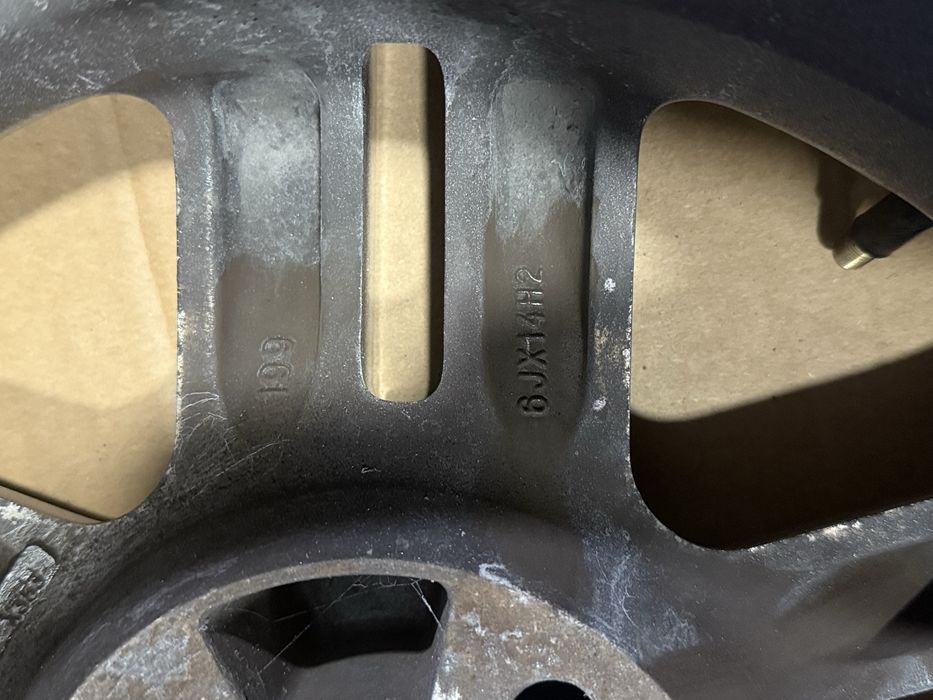 Джанти 14” MOMO Arrow 4х98