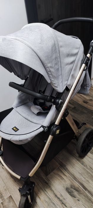 Продавам бебешка количка 3в1