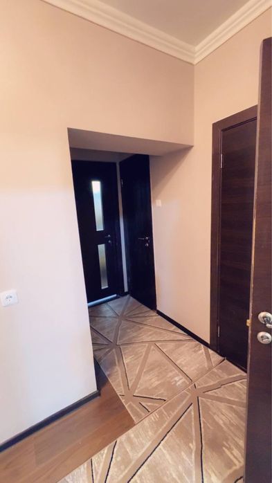 Uy sotiladi 2xonali yevro remont