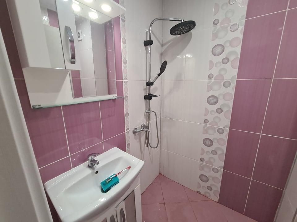 Дава се под наем Двустаен апартамент в Бургас, Изгрев - 64 кв.м за 408 € - Снимка #4