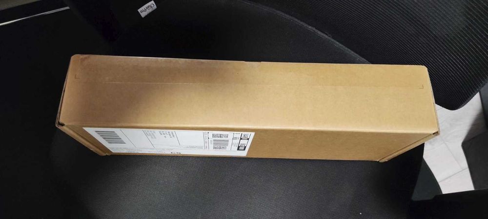 Нов и неразпечатан Steam Deck LCD 256GB